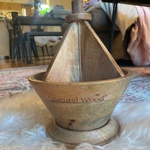 Spinning desk organizer